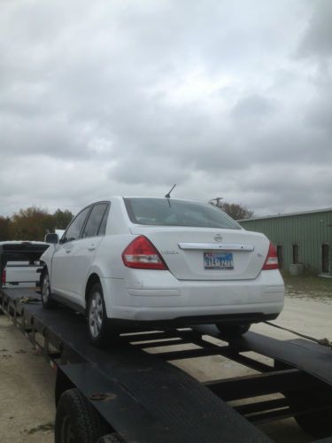 2008 nissan versa sl 130k frontend accident clean title