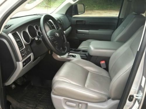 2012 Toyota Tundra CrewMax SR5, image 2