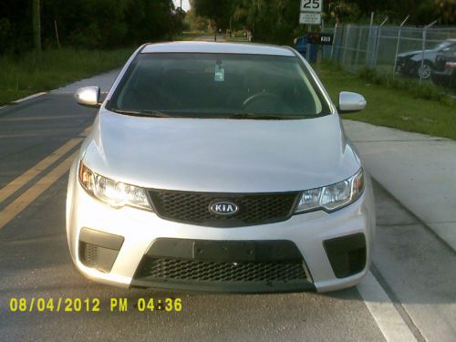 2010 kia forte ex koupe no reserve!!  rebuilt title save thousands already fixed