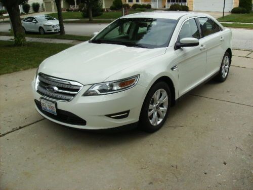 2010 ford taurus sel sedan 4-door 3.5l