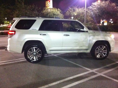 2010 Toyota 4Runner Limited Sport Utility 4-Door 4.0L, image 3