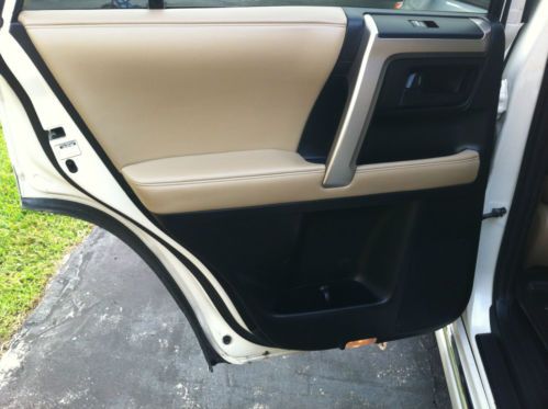 2010 Toyota 4Runner Limited Sport Utility 4-Door 4.0L, image 16