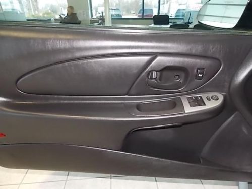 SS Coupe 5.3L Sunroof Power Seat Black Leather 6 Speakers AM/FM radio ABS brakes, image 27