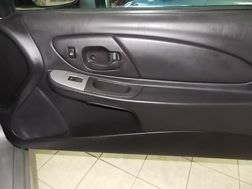 SS Coupe 5.3L Sunroof Power Seat Black Leather 6 Speakers AM/FM radio ABS brakes, image 28