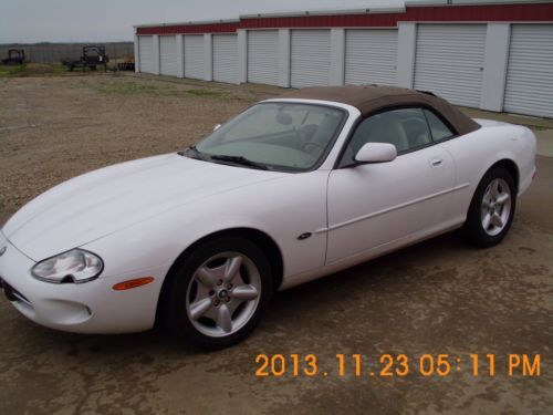 1999 jaguar xk8 convertible 2-door 4.0l, not aston martin or maserati