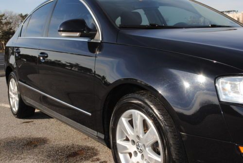 2006 Volkswagen Passat 2.0T Sedan 4-Door 2.0L manual 6 sp, US $6,700.00, image 2