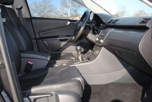 2006 Volkswagen Passat 2.0T Sedan 4-Door 2.0L manual 6 sp, US $6,700.00, image 10