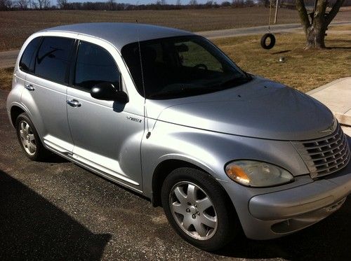 2004 chrysler pt cruiser base wagon 4-door 2.4l