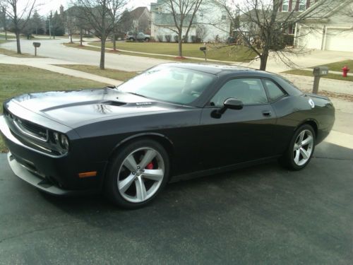 2008 dodge challenger srt black