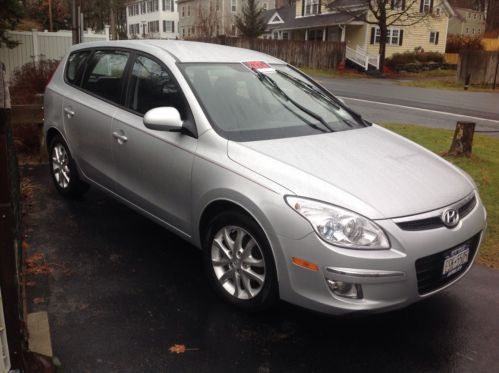 2009 elantra touring ( hatch back )