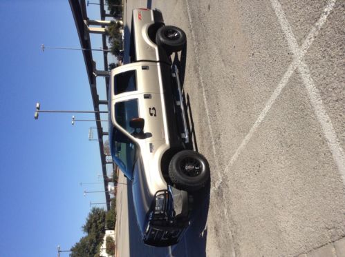 2003 ford f-250 super duty lariat crew cab pickup 4-door 6.0l