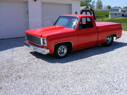 1977 chevy custom show truck  (pro street style)