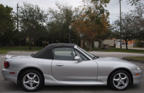 2002 MAZDA MX-5 MIATA 1.8L 4Cyl, AUT TRANS, CONVERTIBLE SOFT TOP, NO RESERVE.,, image 4