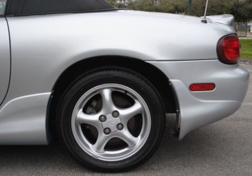 2002 MAZDA MX-5 MIATA 1.8L 4Cyl, AUT TRANS, CONVERTIBLE SOFT TOP, NO RESERVE.,, image 22
