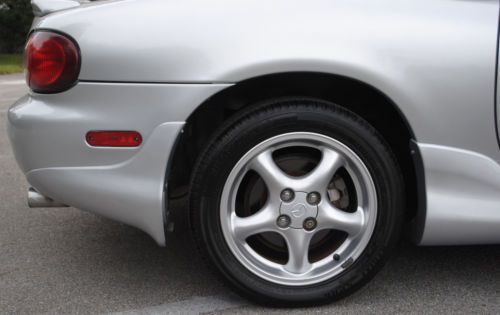 2002 MAZDA MX-5 MIATA 1.8L 4Cyl, AUT TRANS, CONVERTIBLE SOFT TOP, NO RESERVE.,, image 26