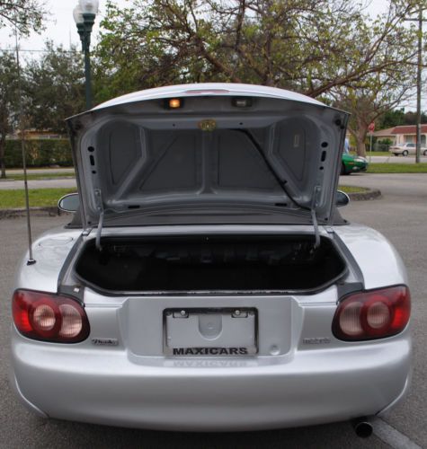 2002 MAZDA MX-5 MIATA 1.8L 4Cyl, AUT TRANS, CONVERTIBLE SOFT TOP, NO RESERVE.,, image 37