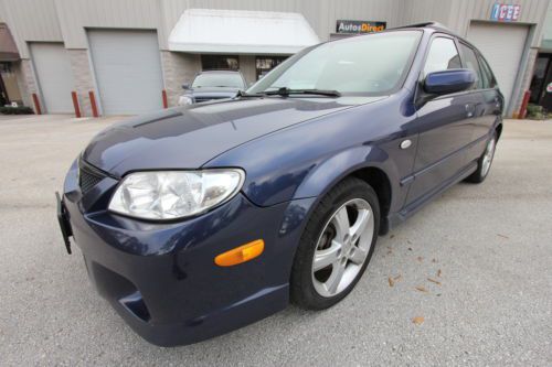 Rare 5 speed manual - amazing condition! - great on gas - sportwagon!