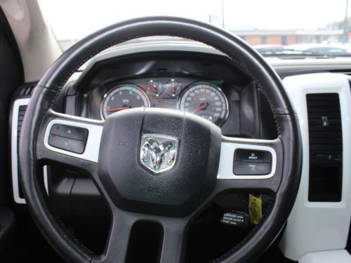5.7L V8 Hemi Sport 24in Rims Leather Navigation Alpine Camera HIDs Sunroof MP3, image 28
