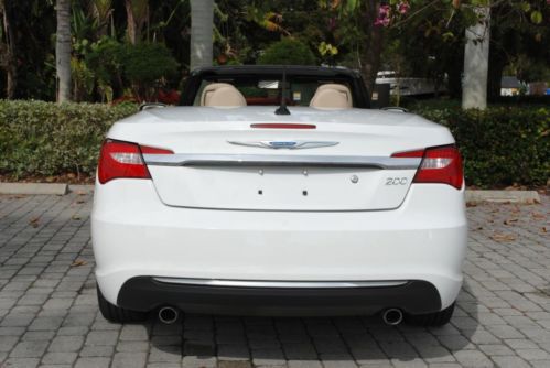 2011 Chrysler 200 Touring Convertible 11K MILES UConnect Bluetooth MP3 CD USB, US $17,950.00, image 11