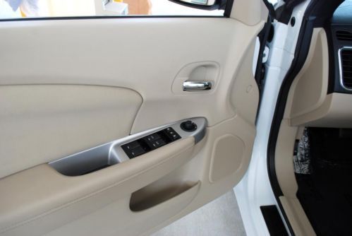 2011 Chrysler 200 Touring Convertible 11K MILES UConnect Bluetooth MP3 CD USB, US $17,950.00, image 44