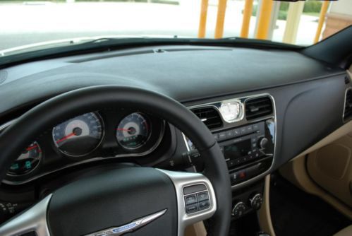 2011 Chrysler 200 Touring Convertible 11K MILES UConnect Bluetooth MP3 CD USB, US $17,950.00, image 61