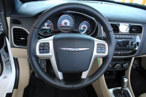 2011 Chrysler 200 Touring Convertible 11K MILES UConnect Bluetooth MP3 CD USB, US $17,950.00, image 62