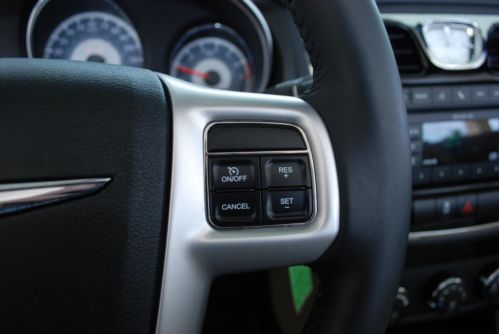 2011 Chrysler 200 Touring Convertible 11K MILES UConnect Bluetooth MP3 CD USB, US $17,950.00, image 65