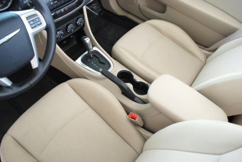 2011 Chrysler 200 Touring Convertible 11K MILES UConnect Bluetooth MP3 CD USB, US $17,950.00, image 75