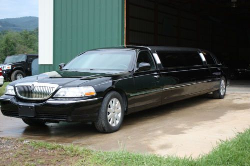 2003 lincoln town car executive limousine 4-door 4.6l  120&#034; stretch, 10 pax