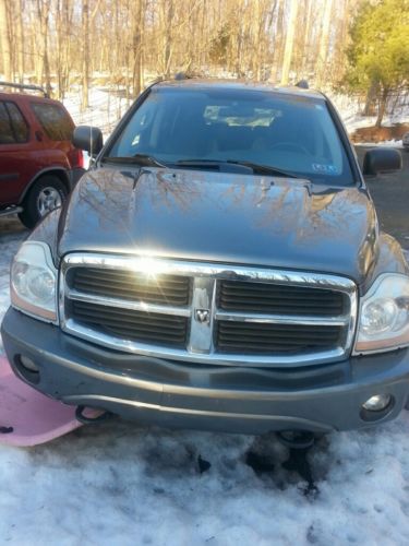 2005 dodge durango slt awd/4x4 3rd row seat