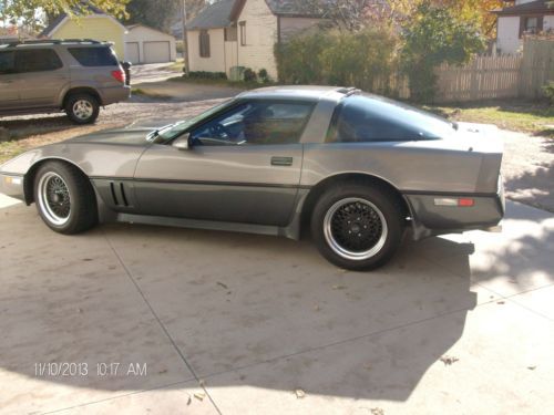 1986 chevrolet corvette base hatchback 2-door 5.7l