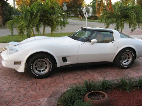 1981 corvette auto