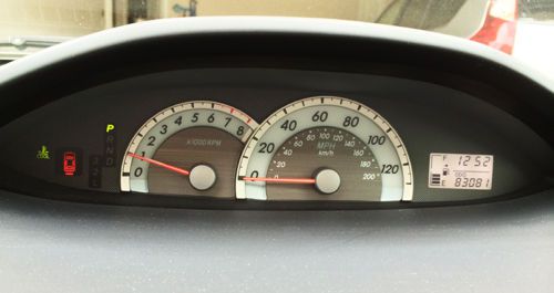 2007 toyota yaris base sedan 4-door 1.5l