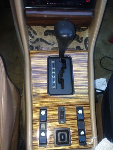 Mercedes Benz 300SD Turbo Diesel, 3.0L Base Model., image 9