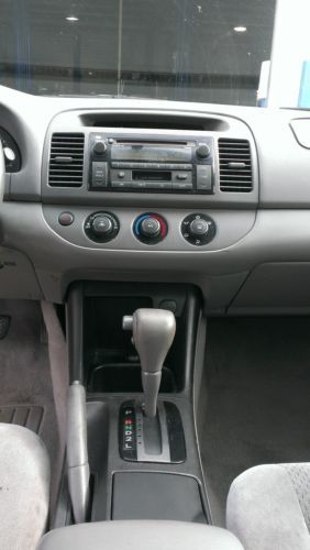 2002 toyota camry le sedan 4-door 2.4l