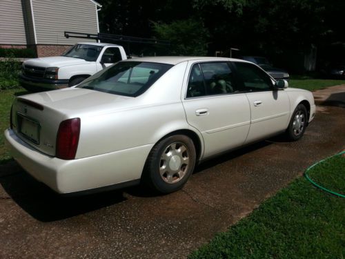 2001 cadallic deville  - for parts