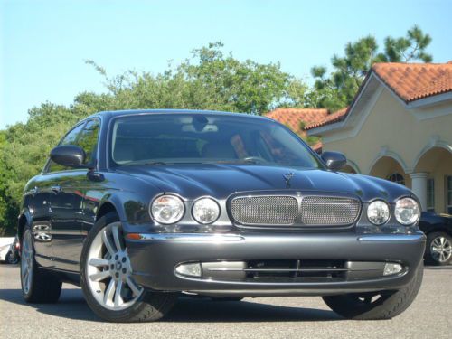 Xjr, quartz/dove, factory nav,19&#039;&#039;  low miles! exceptional example! beautiful!