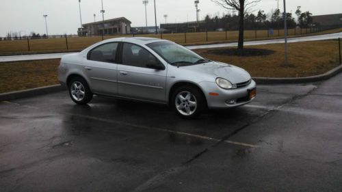 2001 dodge neon es sedan 4-door 2.0l