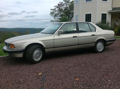 Classic 1988 735i sedan