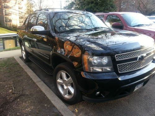 2007 chevrolet avalanche ltz 1500 automatic 4-door truck