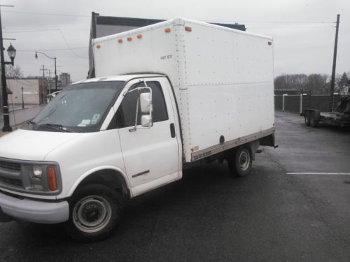 1999 chevy gmc 10&#039; box van cube van