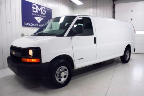 2005 chevrolet express cargo van work van extended chevy commercial truck clean