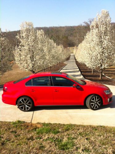 2012 vw jetta gli autobahn 6 speed manual 3006 miles tornado red awesome car!