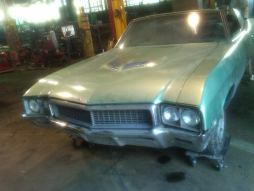 1969 buick  skylark covertible project in need of restoration