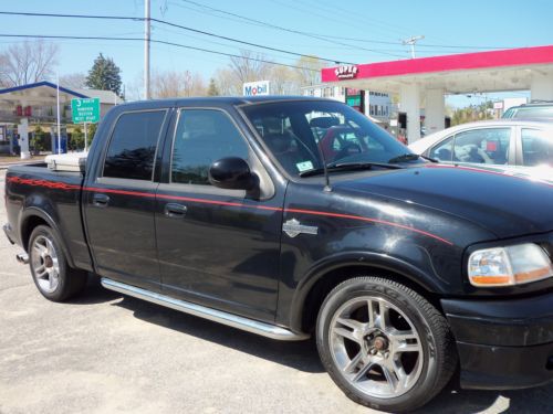 2002 ford f-150 harley-davidson edition crew cab pickup 4-door 5.4l