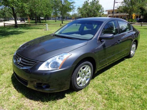 Florida 12&#039; altima 2.5 sedan new tires cruise keyless ignition autom. no reserve