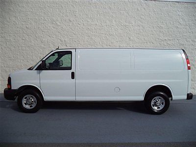 Chevrolet express 2500 rwd 155 low miles automatic 4.8l 8 cyl engine white