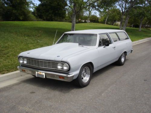 1964 two (2)  door chevelle wagon 350 w/4 spd chevy malibu nova ss 1965 300