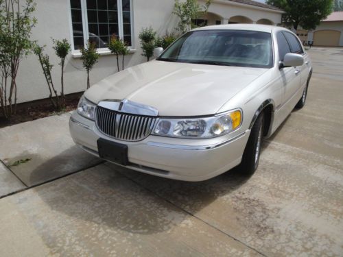 2002 Lincoln Town Car Cartier L Sedan 4-Door 4.6L, US $7,550.00, image 2