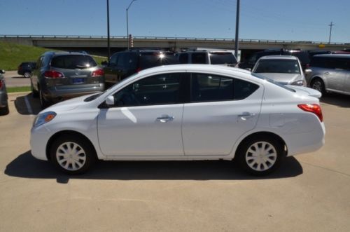 2013 nissan versa 1.6 sv sedan 4-door 1.6l